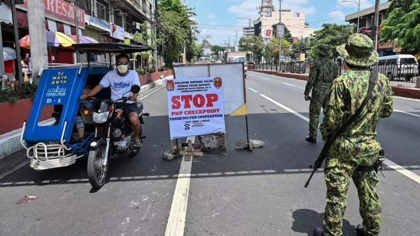 Philippines extends capital's coronavirus lockdown