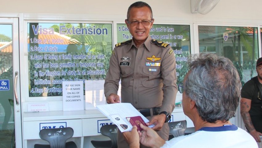 foreigners visa extention Thailand