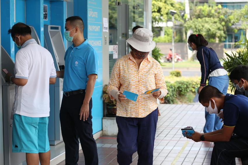 Cash Handout thailand