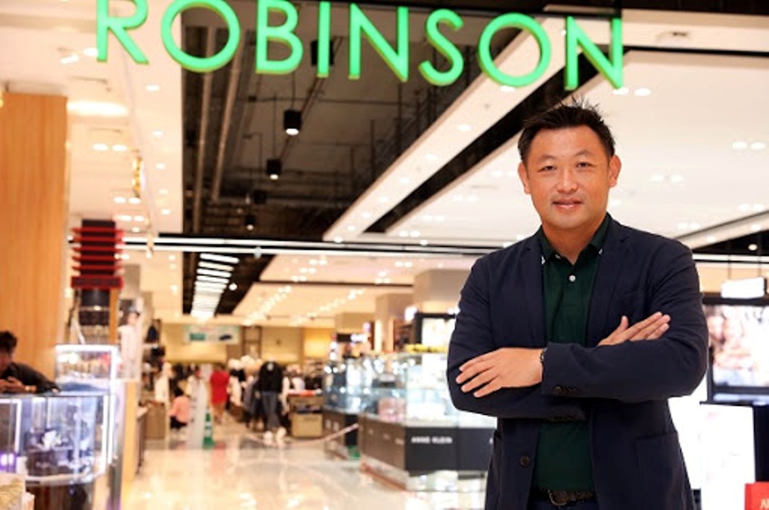Robinson Department Store, customers, reopens
