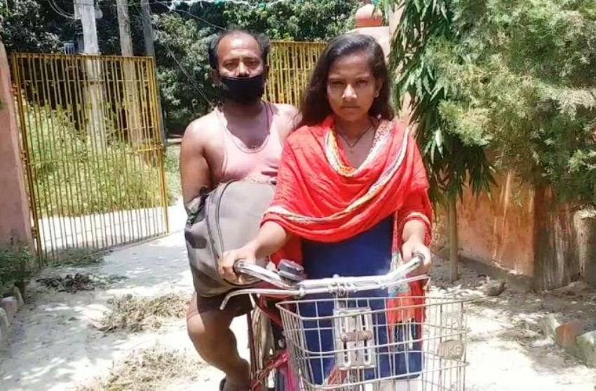 Indian Girl Rides Bicycle 1,200 Kilometers Home With Disabled Dad