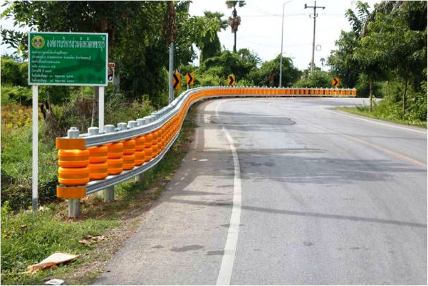 Thailand, Rubber barrriers, Roads