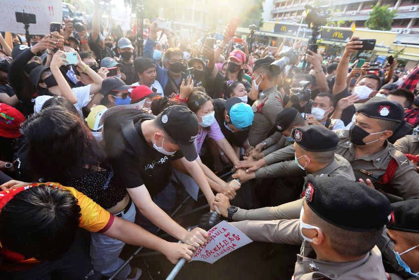 Hundreds of Protesters Rally for Democracy in Bangkok