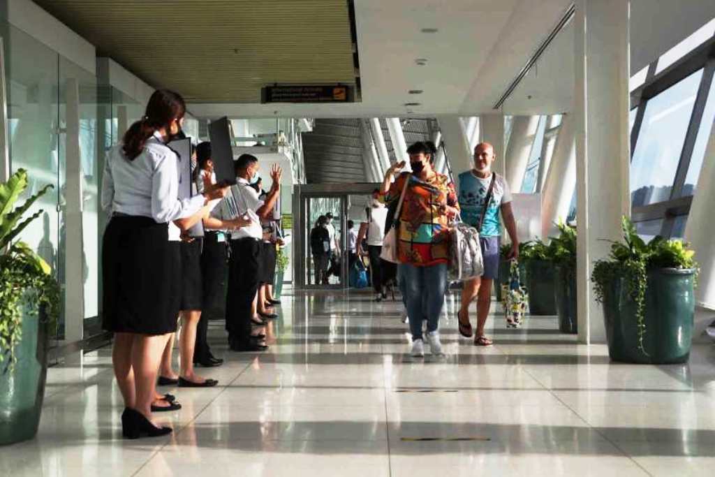 tourists, thailand, coronavirus