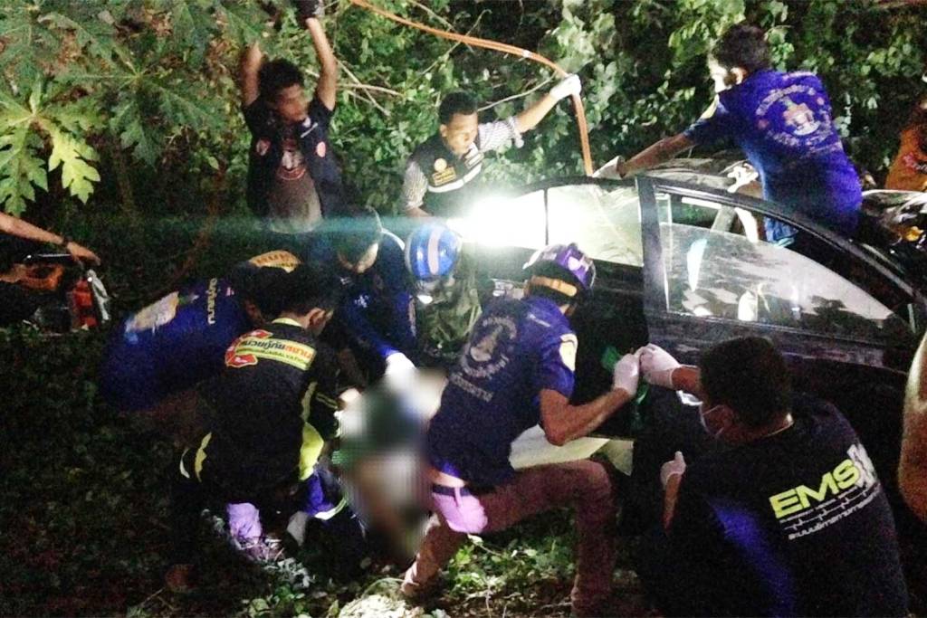 Killed, Southern Thailand, Police, Vehicle Collision