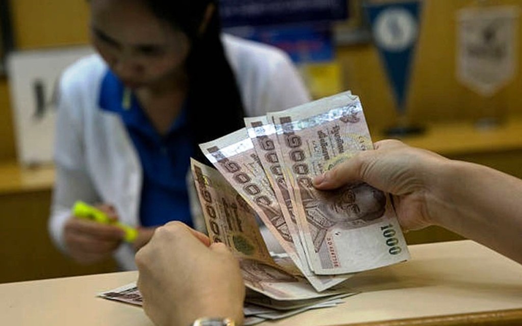 Anti-government, protests, Thailand, cash handout