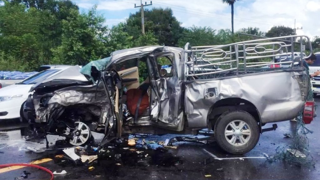 3 Killed, 2 Critically Injured in Head-on Collision in Northeastern Thailand, deadly roads Insurance