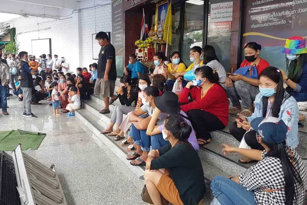 300 Migrant Workers Duped Out of Bt7Million by Fraudulent Visa Service