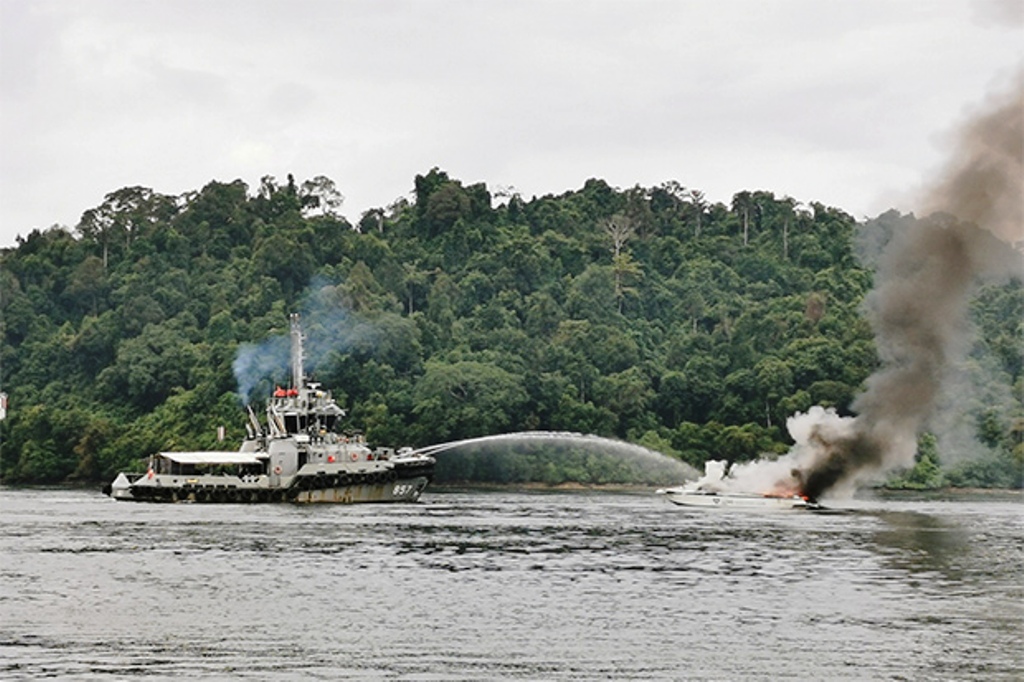 Phang-Nga,Speed Boat,tourists, Thailand