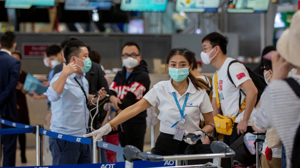 First Group of Chinese Long Stay Visa Tourists Clear Quarantine