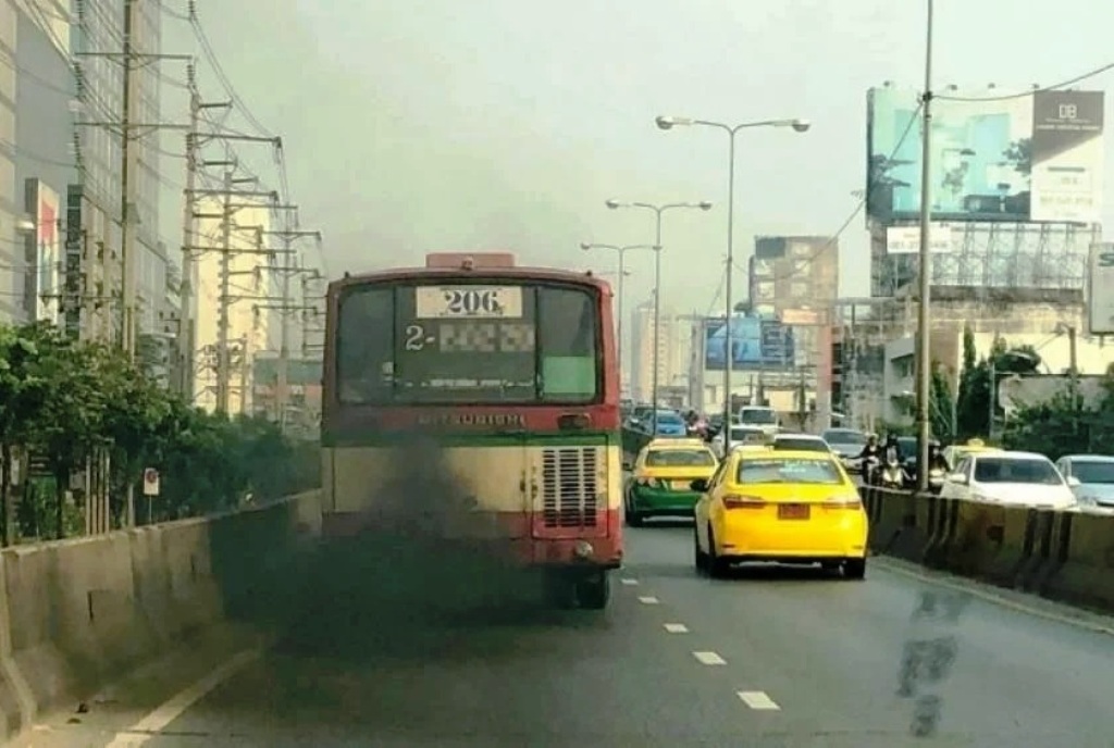 Majority of Large Vehicles Failing Emission Standards in Bangkok