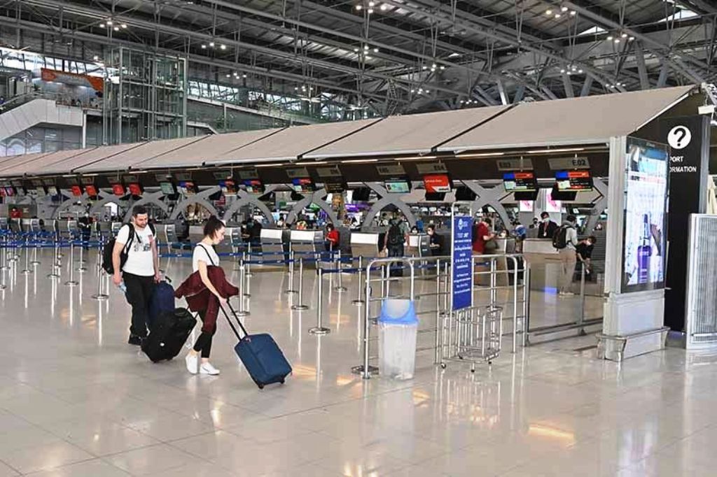 Airlines Face a Bleak New Years as Covid-19 Infections Rise in Thailand