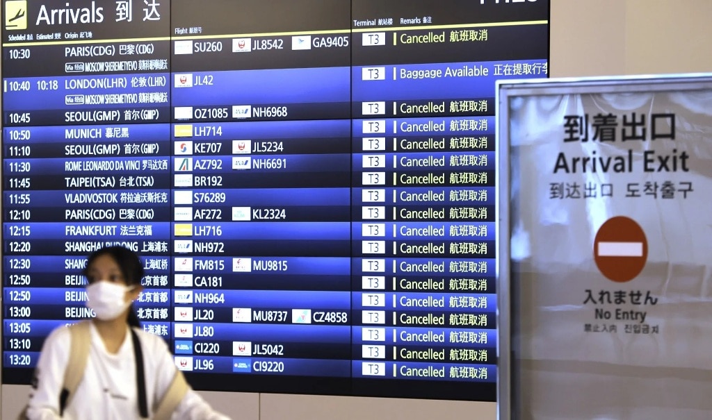 Japan Bans all Foreign Arrivals Over Contagious UK Strain of Covid-19