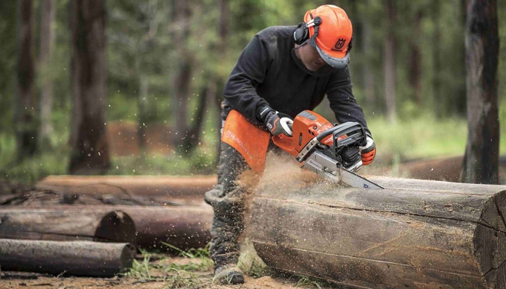 Learning About Chainsaw Maintenance and Troubleshooting Tips