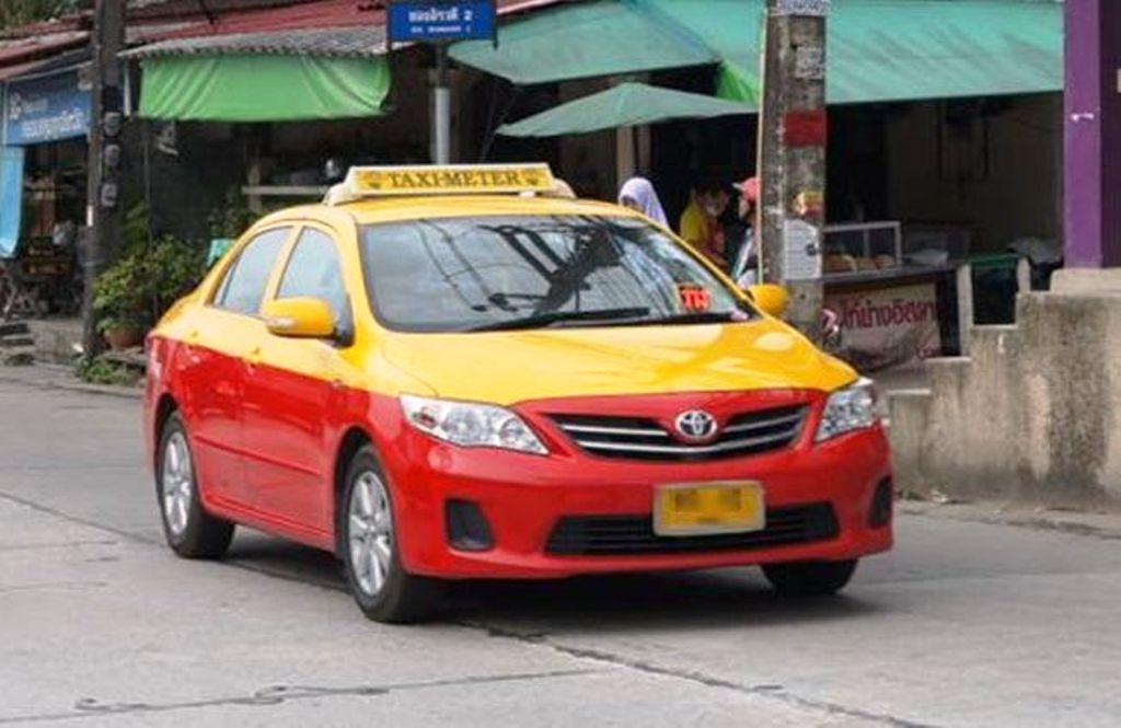 Authorities to Probe Notoriously Overpriced Taxi Fares in Phuket