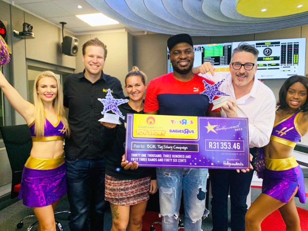 Why Bookmakers Worldwide are Rushing to Register with Hollywoodbets