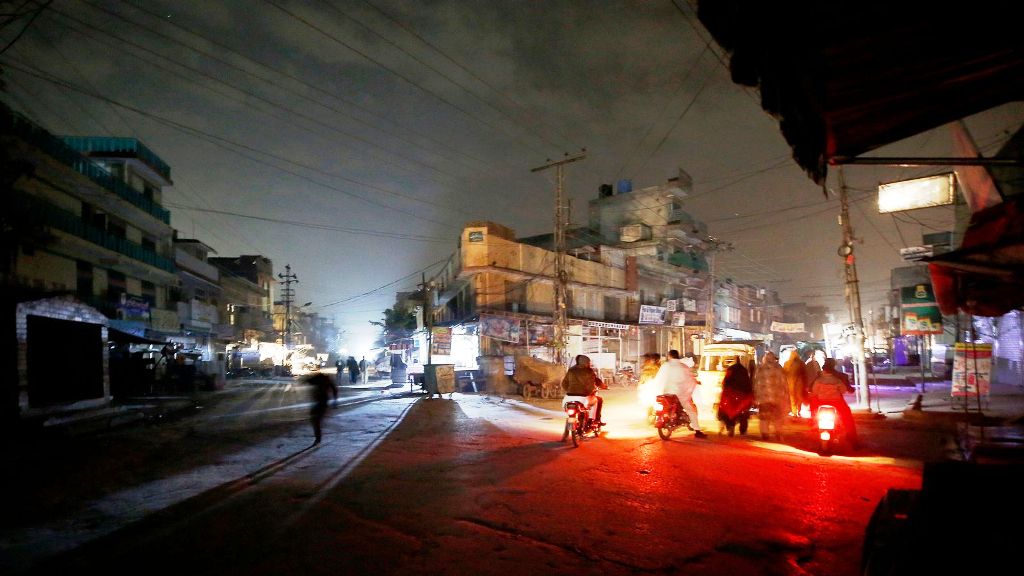 Pakistan Plunged into Darkness with Nationwide Blackout
