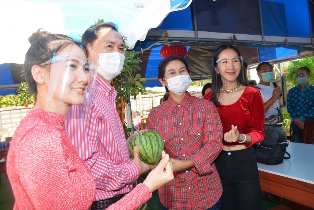 Heart-Shaped Watermelon Auctioned Off for Over Bt100,000