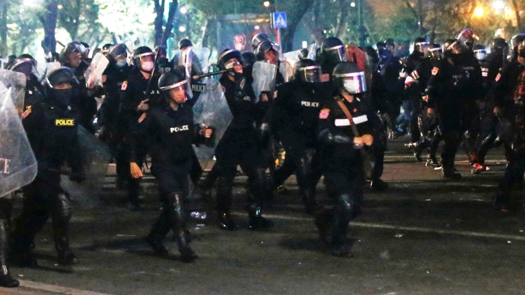 Police and Anti-Government Protesters Clash in Bangkok