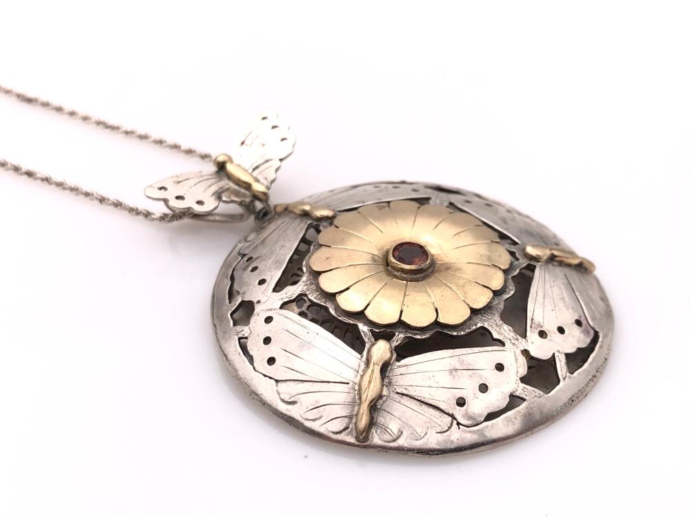 Chvker Introduces Whimsical Enchanted Gold Butterfly Necklace