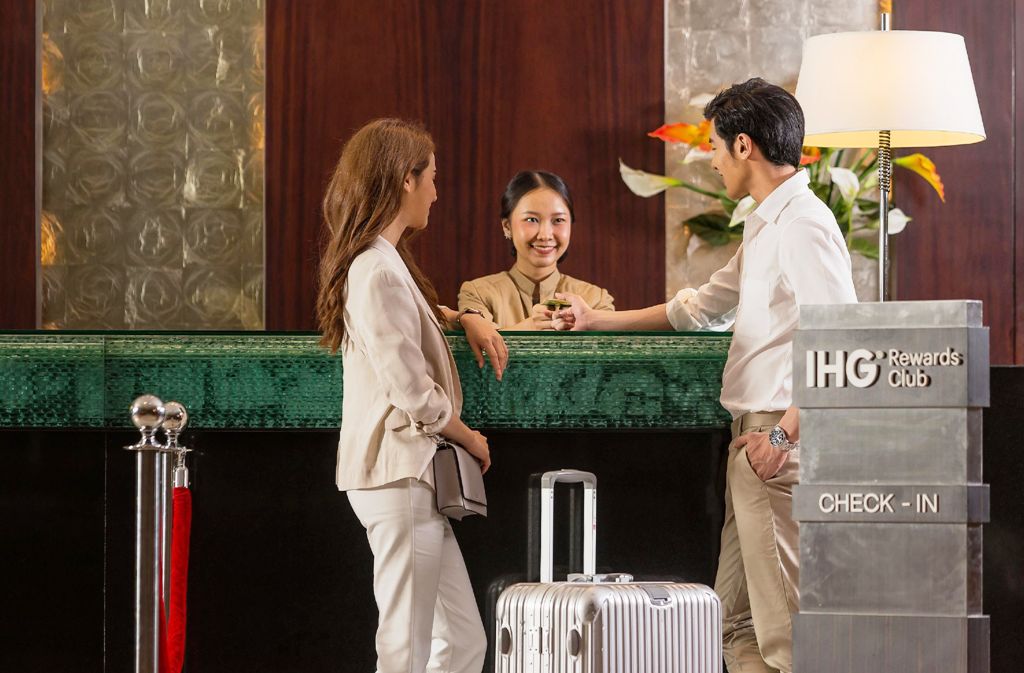 Hotels Desperate for Business in Chiang Mai Cut Rates up to 90%