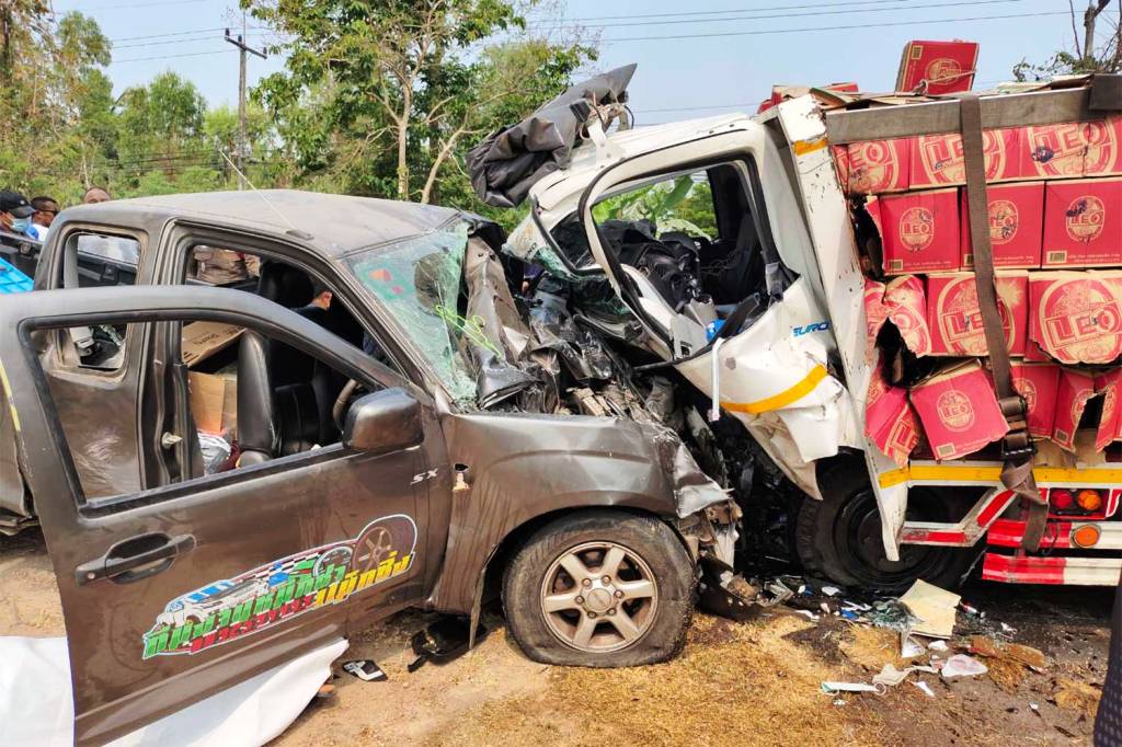Couple Killed after their Pickup Collided Head-on with a Beer Truck