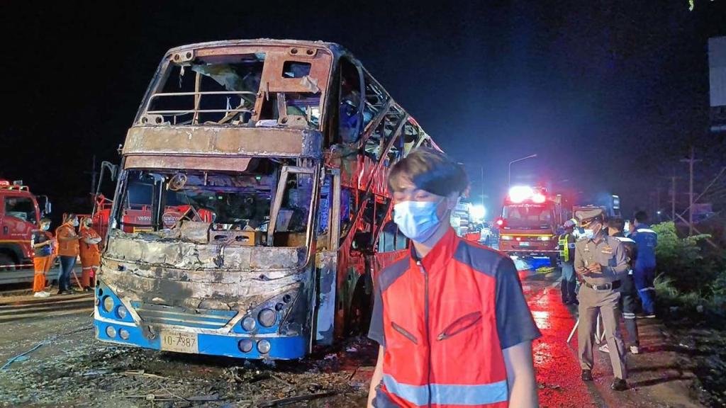 3 Passengers and 2 Children Burned Alive in Double-Decker Bus Fire