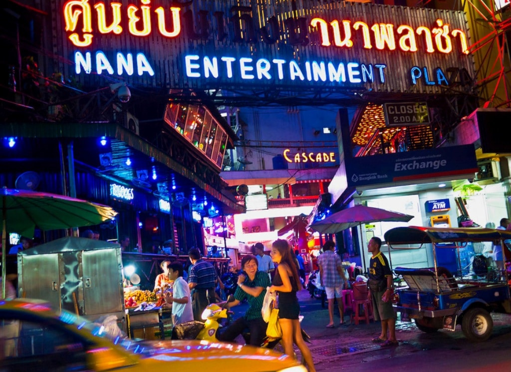 Bangkok Governor Orders Almost 200 Entertainment Venues Closed