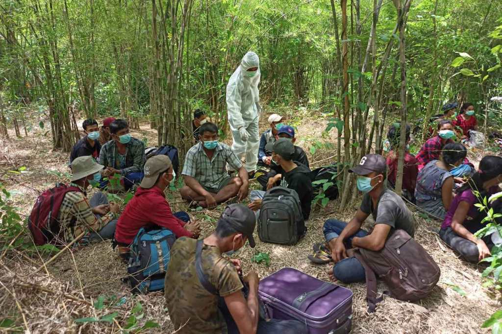 Thailand Crackdowns on Illegal Foreign Workers Jumping its Borders