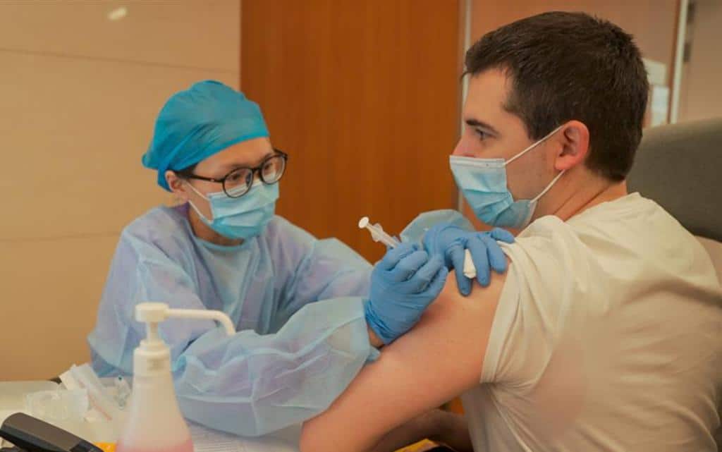 Foreigners in Thailand Left Confused Over Covid-19 Vaccine Eligibility