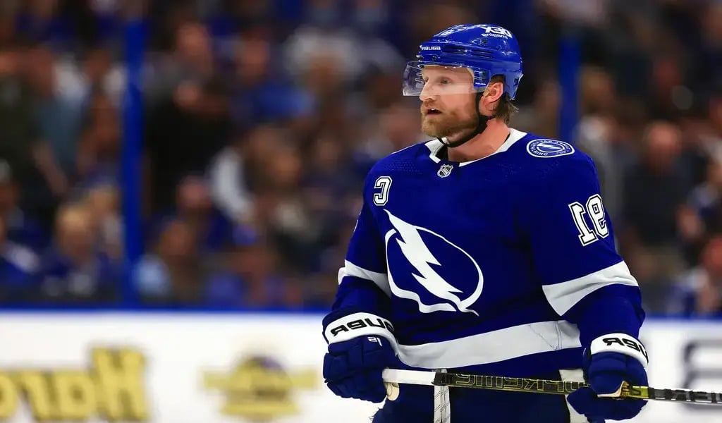 Tampa Bay Lightning Round: Steven Stamkos hits playoff milestone and JT Brown signs in Seattle