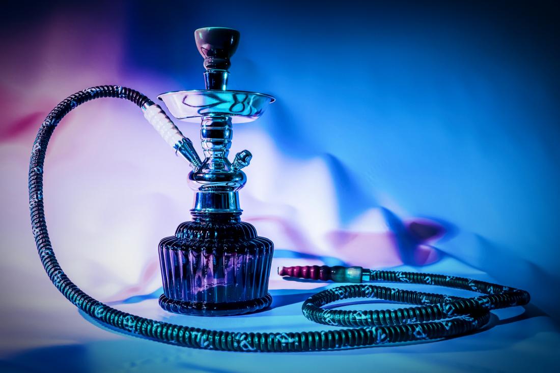 Which is better for smoking cannabis, a bong or a hookah?