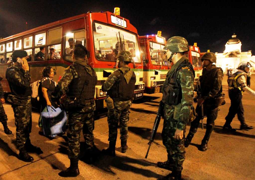 Curfew, Armed Soldiers to Man 145 Covid-19 Checkpoints in Greater Bangkok