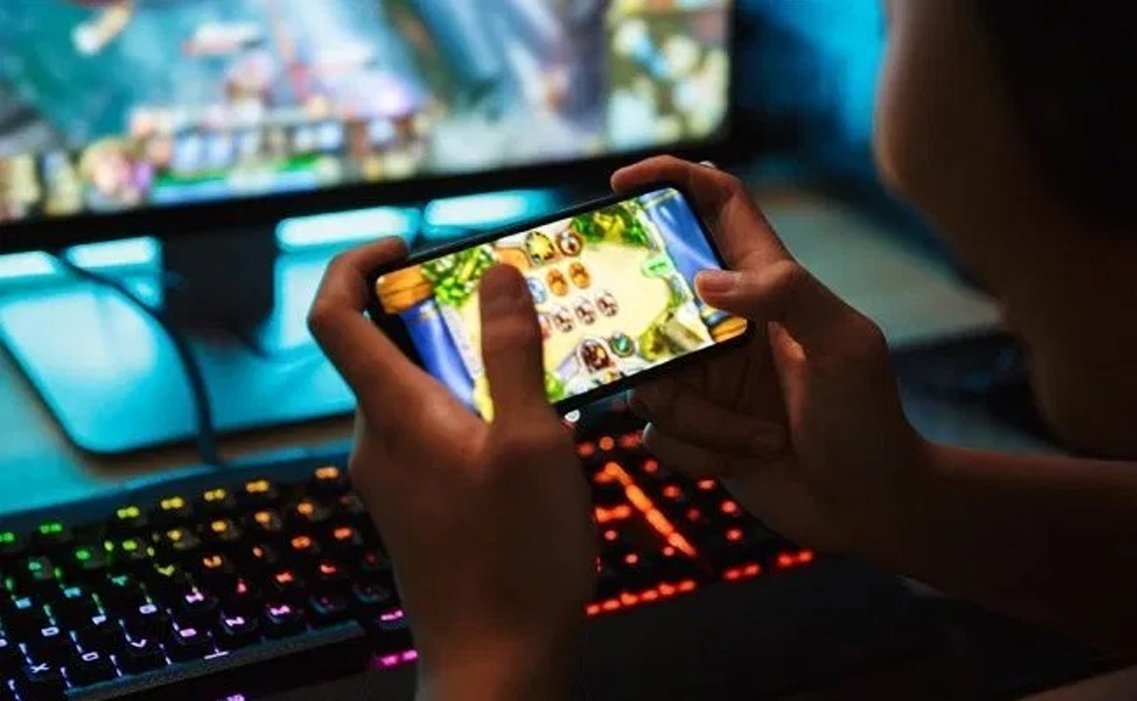 Exploring the 7 Most Loved Mobile Games to Play on Smartphones