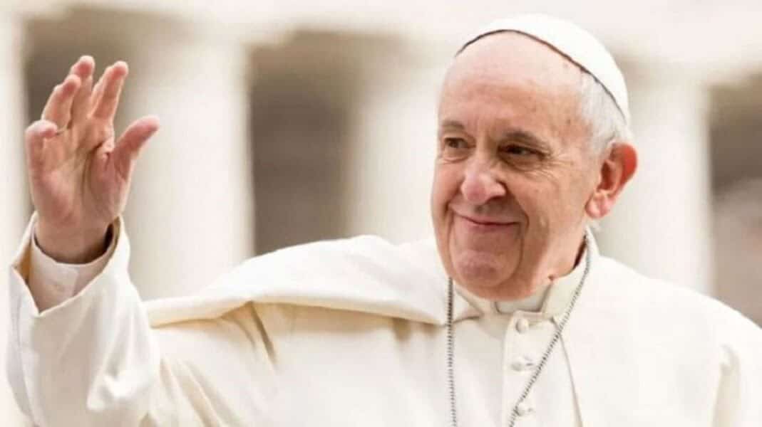 POPE FRANCIS TO SPEND WEEK RECOVERING IN HOSPITAL AFTER INTESTINAL SURGERY