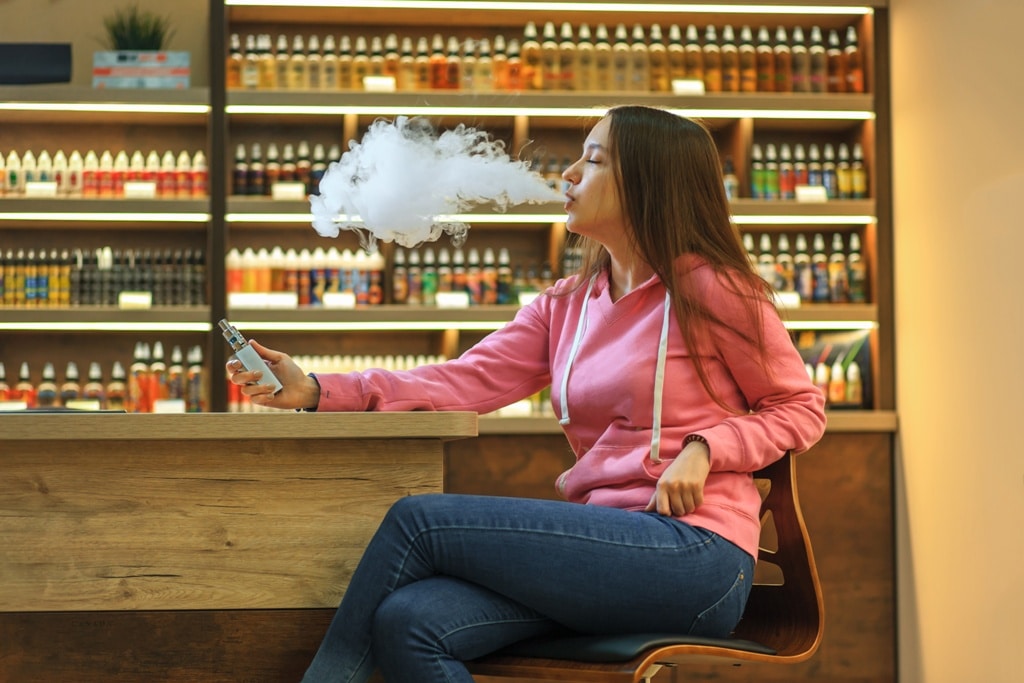 Top 6 Factors to Consider When Buying E-Liquids for vaping