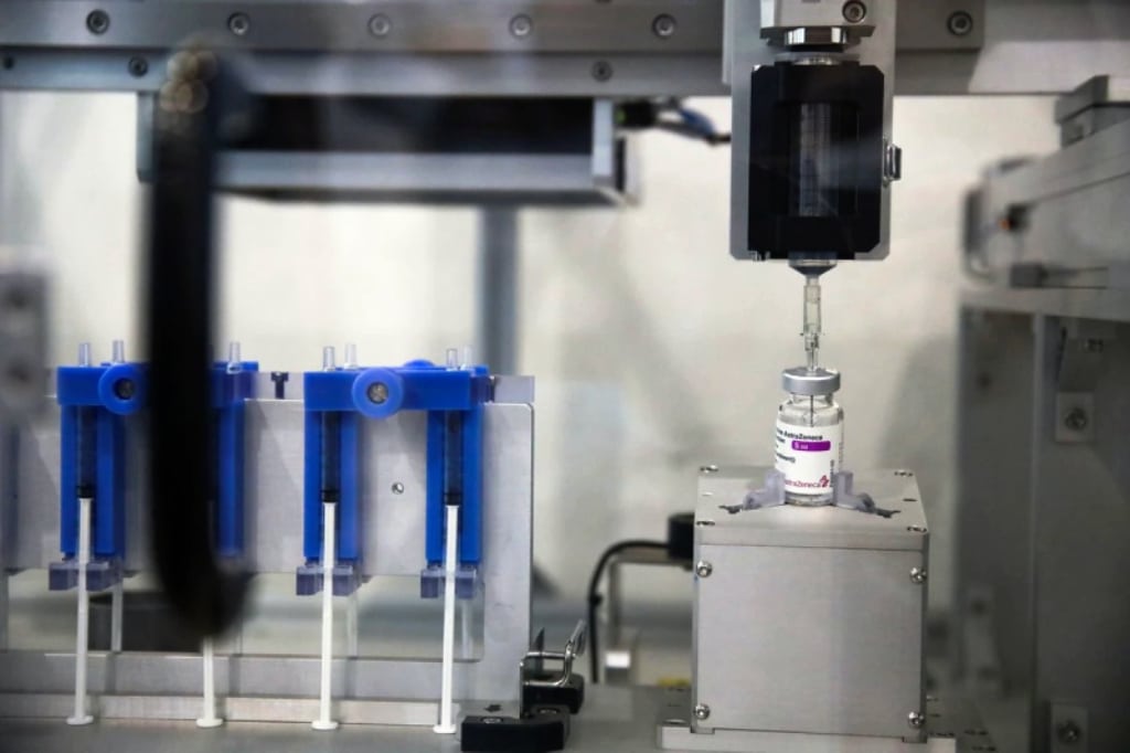 Thailand Develops Robot to Optimize AstraZeneca Vaccine Doses