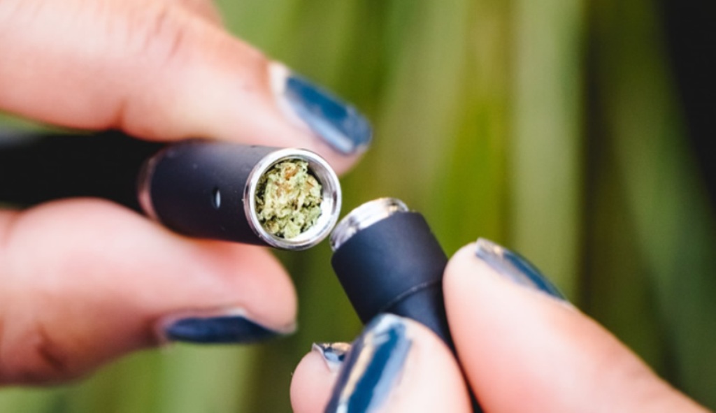 6 Incredible Benefits of a Dry Herb Vaporizer for Vapers