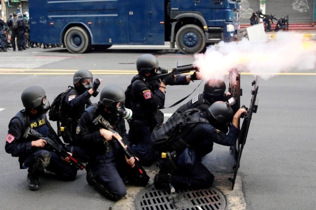 Thailand Police Open Fire With Rubber Bullets on Democracy Protesters in Bangkok 