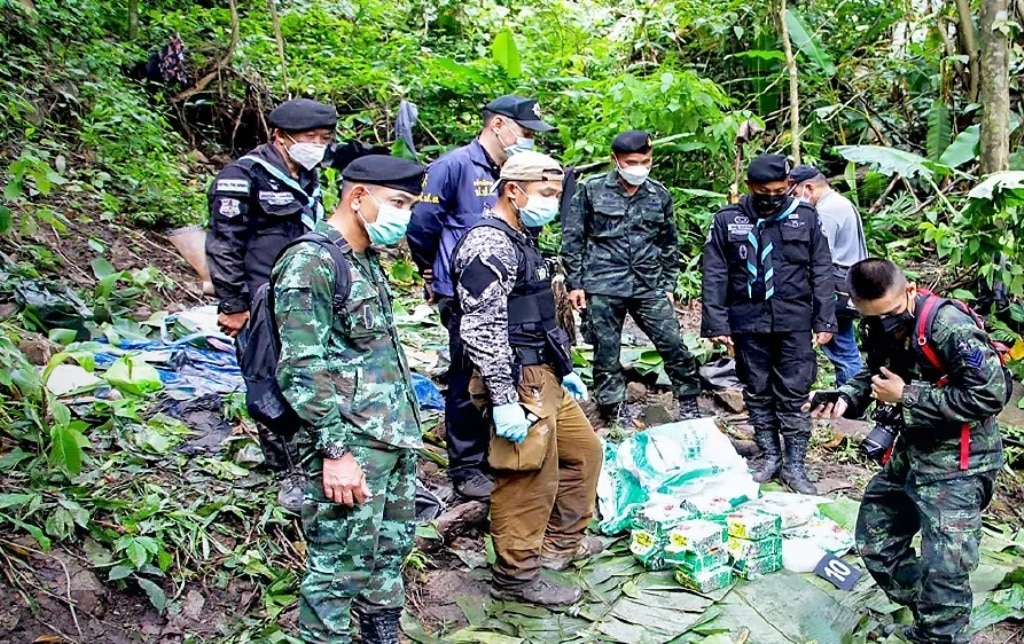 Chiang Rai Army Ranger Kills Two Drug Runners in Firefight