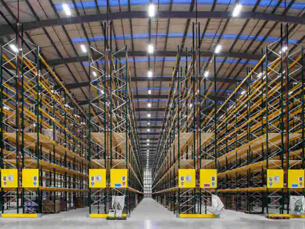 How Do You Make Warehouse and Logistics Lighting Work?, LED Warehouse Lighting