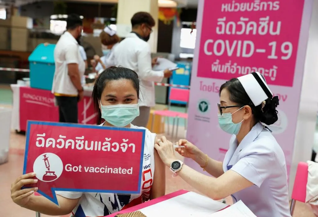 Unvaccinated People in Thailand May Face Restrictions