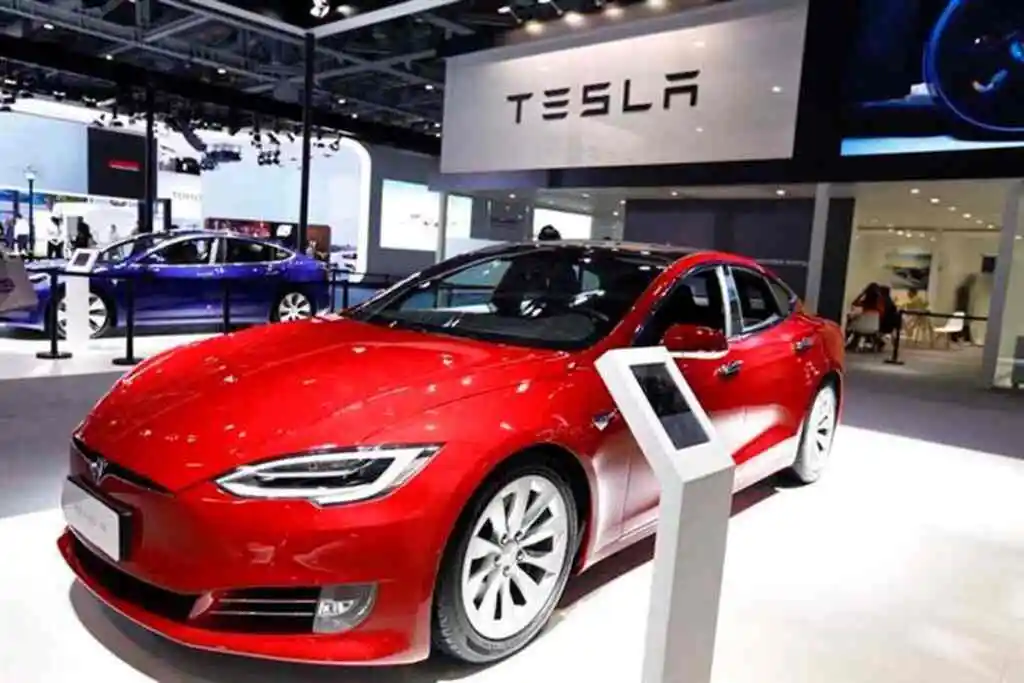 Tesla Ordered to Recall More than 475,000 Vehicles
