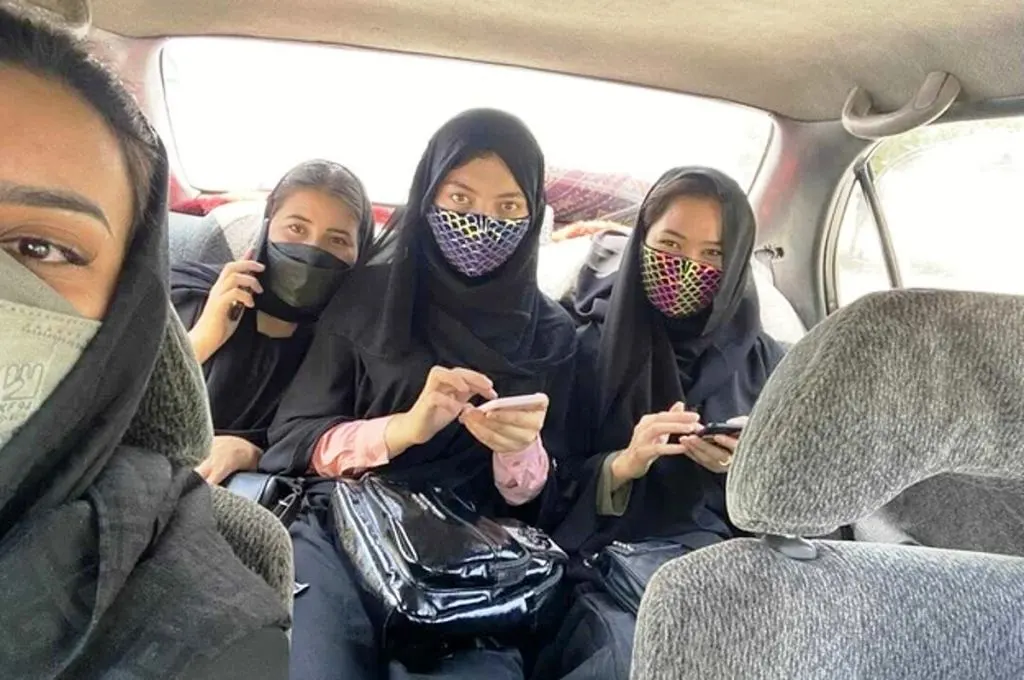 Taliban Bans Women form Travelling Without Male Chaperone