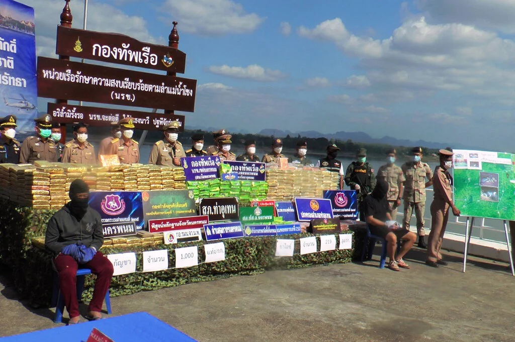 Thai Navy Seizes Huge Haul Drugs on the Mekong River