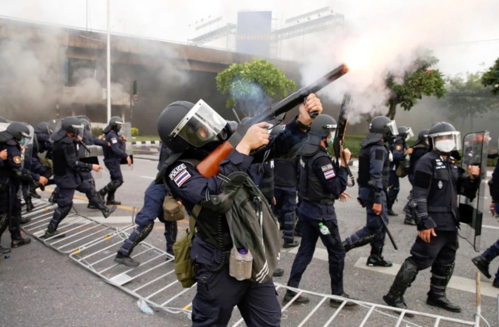 Thai Police Plan to Spend Bt30 Million on Anti-Riot Equipment