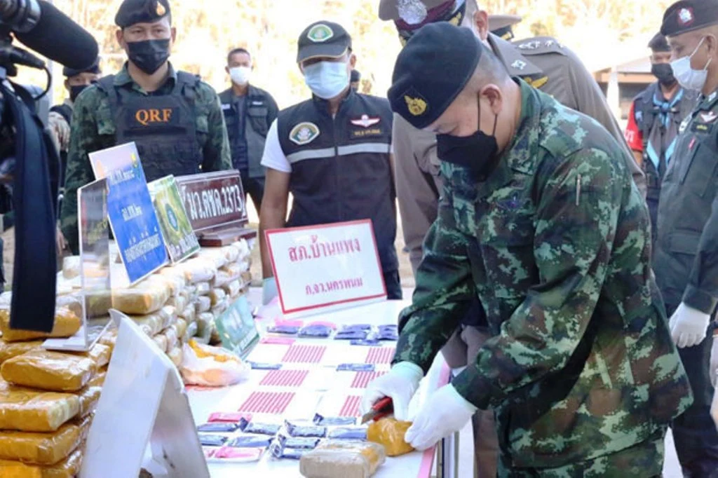 Army Seizes Large Cache of Methamphetamine on Mekong River