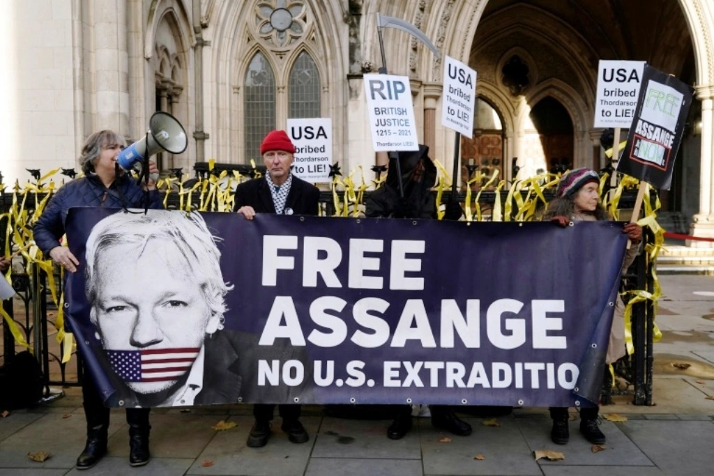 Court to Rule on Extradition of WikiLeaks Founder Julian Assange