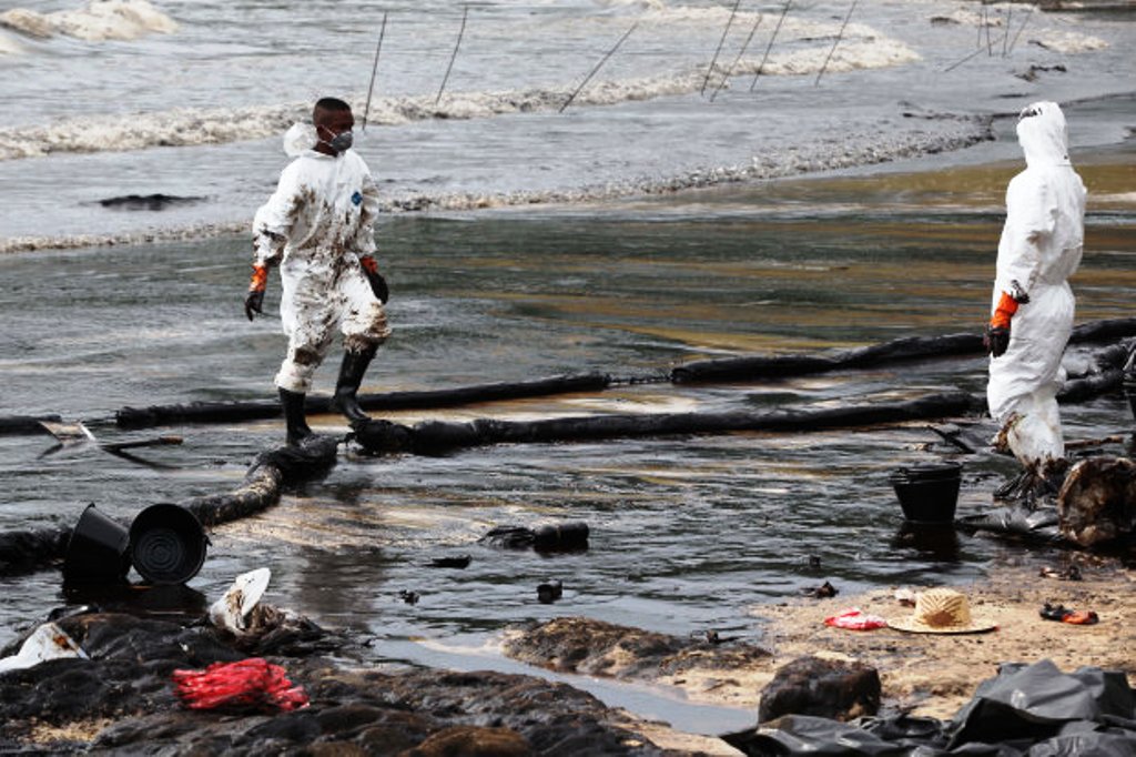Public Banned from Oil Spill Blackened Beach in Thailand