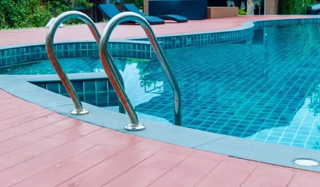 Energy-Efficient Pool